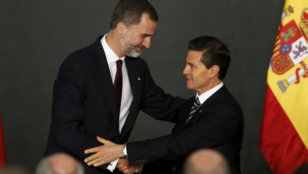 Rey de España Felipe VI y presidente de México, Enrique Peña Nieto - Sputnik Mundo
