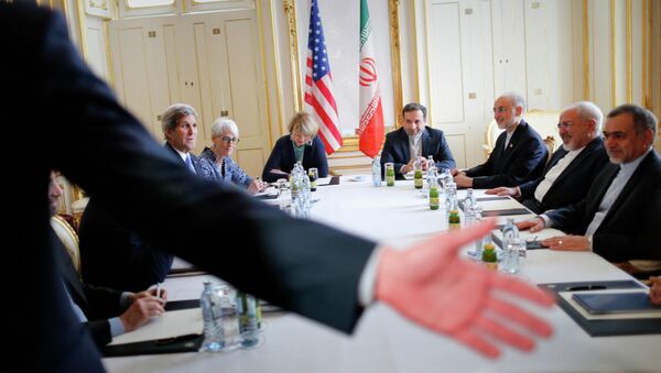 La reunión de John Kerry con Mohammad Javad Zarif en Viena, Austria - Sputnik Mundo
