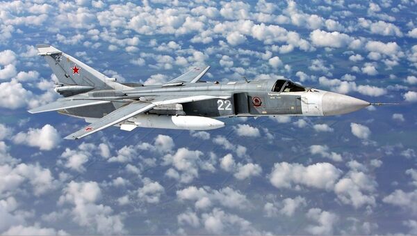 Bombardero Su-24M (Archivo) - Sputnik Mundo