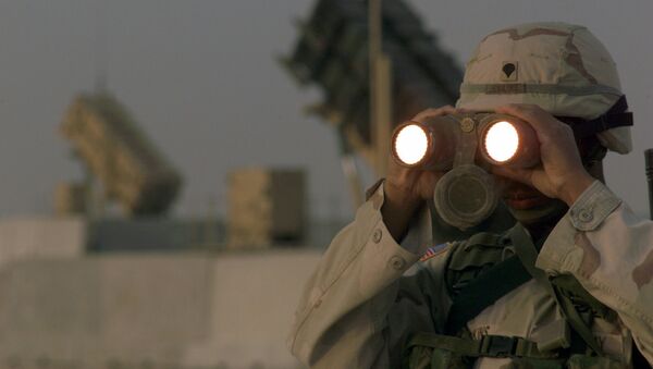 Soldado estadounidense en la base militar Al Udeid, en Catar (archivo) - Sputnik Mundo