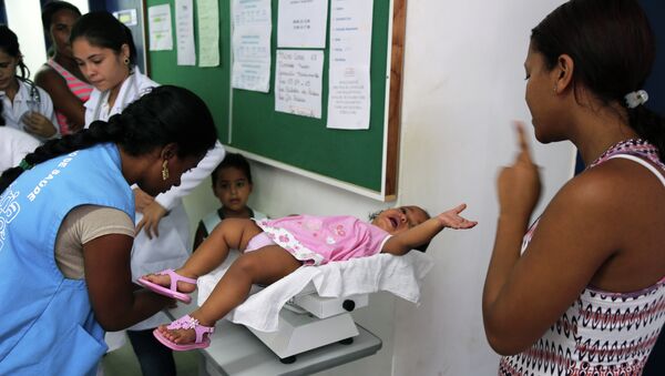 Médicos cubanos en Brasil - Sputnik Mundo