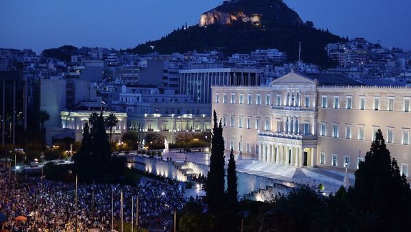 Protestas pro-euro frente al Parlamento de Grecia en Atenas - Sputnik Mundo