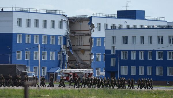 Cuartel militar destruido en la región de Omsk - Sputnik Mundo