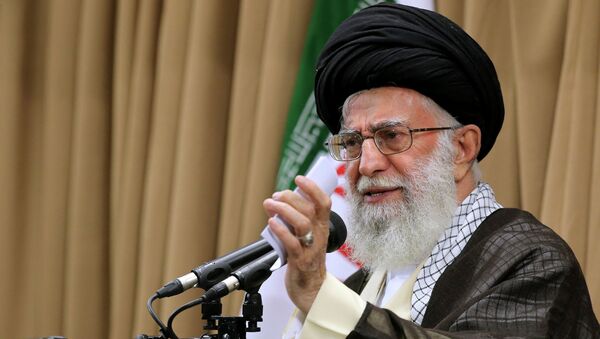 Ayatolá Ali Jamenei, Líder Supremo de Irán, en Teherán, el 23 de junio, 2015 - Sputnik Mundo