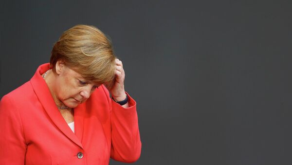 La canciller alemana Angela Merkel durante una sesión del parlamento en Bundestag, Berlín. Julio del 2015 - Sputnik Mundo