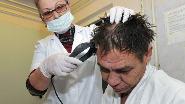 Habrá una peluquería para sin techos en Moscú - Sputnik Mundo