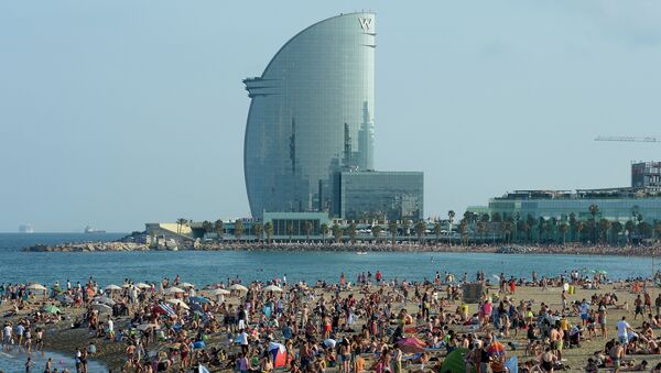 Playa en Barcelona - Sputnik Mundo
