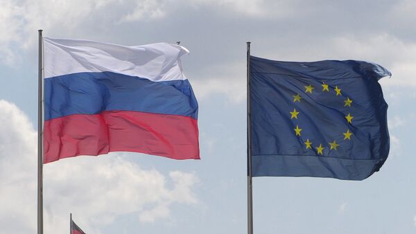 Banderas de UE, Rusia y Alemania - Sputnik Mundo