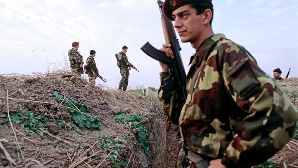 Soldados serbios durante Operación Tormenta (Archivo) - Sputnik Mundo