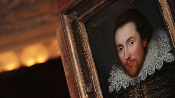 A portrait of William Shakespeare is pictured in London, on March 9, 2009.  - Sputnik Mundo