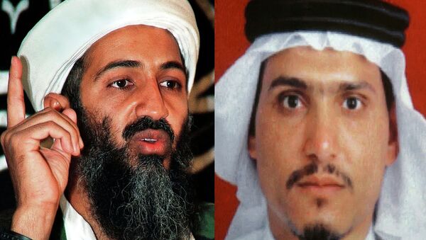 Hamza bin Laden y Osama bin Laden - Sputnik Mundo