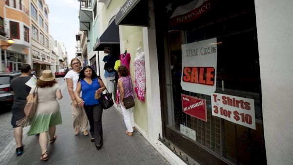 Una tienda cerrada en San Juan, Puerto Rico - Sputnik Mundo