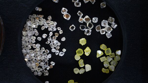 Diamantes de Asociación de Producción Kristall - Sputnik Mundo