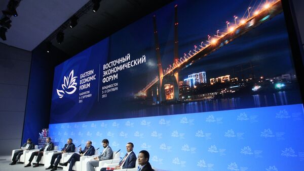 Sessión del Foro Económico Oriental - Sputnik Mundo