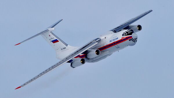 Avión ruso evacúa a 56 personas de Siria, según Ministerio de Emergencias - Sputnik Mundo