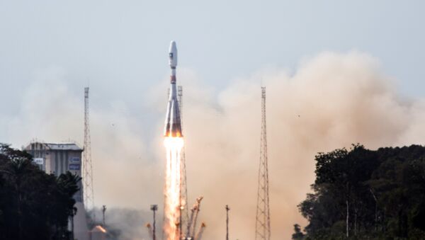 Lanzamiento del cohete Soyuz desde el cosmódromo de Kourou (archivo) - Sputnik Mundo