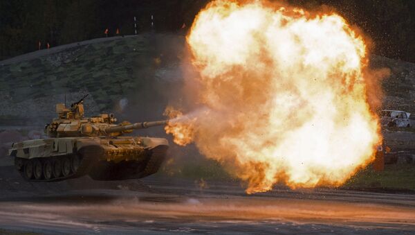 Tanque T-90A en la Russia Arms Expo 2015 - Sputnik Mundo