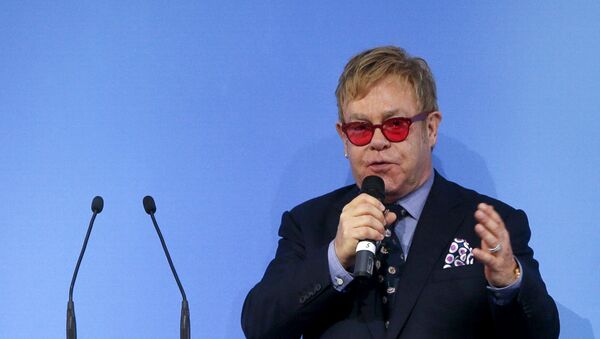 Elton John - Sputnik Mundo