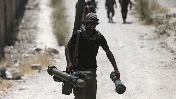 El programa de EEUU para entrenar rebeldes sirios necesita cambios, dice la Casa Blanca - Sputnik Mundo