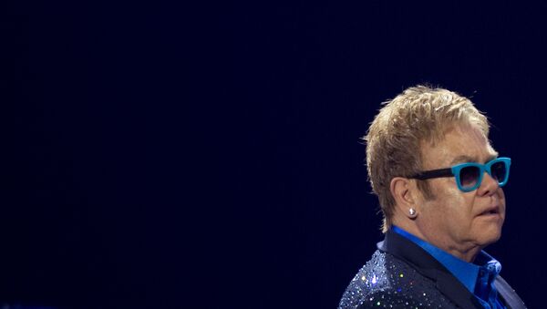 Cantante británico, Elton John - Sputnik Mundo