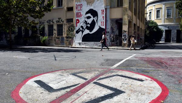Retrato del rapero antifascista Pavlos Fyssas en Atenas - Sputnik Mundo