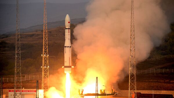 El cohete chino Larga Marcha 6 - Sputnik Mundo