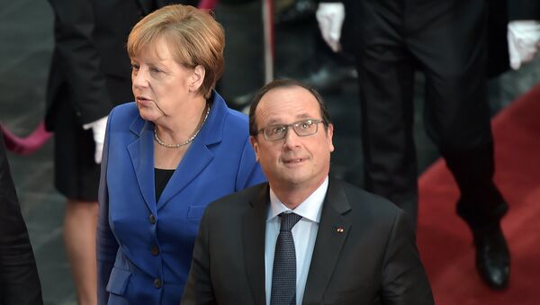 Presidente de Francia, François Hollande, y canciller de Alemania, Angela Merkel - Sputnik Mundo