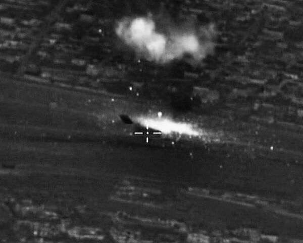 Ataques de las Fuerzas rusas Aeroespaciales contra el Estado Islámico - Sputnik Mundo