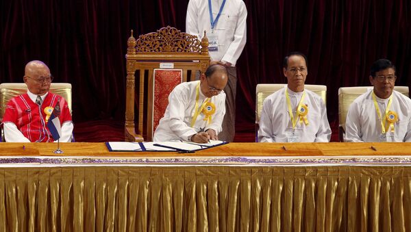 Presidente de Birmania, Thein Sein, firma la tregua con grupos rebeldes - Sputnik Mundo