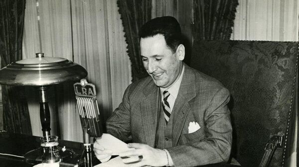 El Presidente Juan Domingo Perón hablando por LRA Radio Nacional - Sputnik Mundo