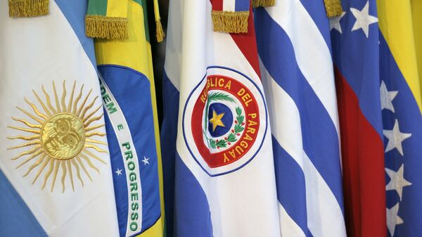 Banderas de los países latinoamericanos - Sputnik Mundo