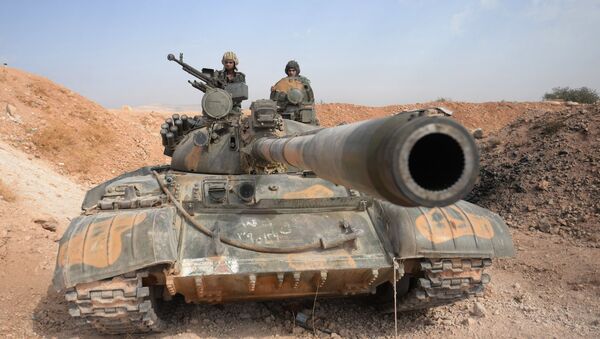 Tanque T-72 en Siria (archivo) - Sputnik Mundo