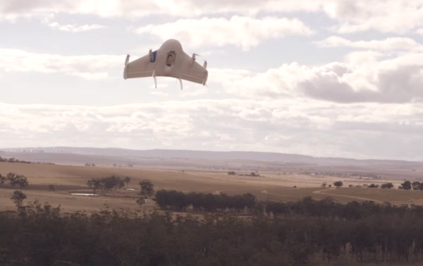 Google utilizará drones para entregar pedidos en 2017 - Sputnik Mundo