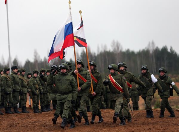 Entrenamiento de los cadetes de la Academia de Artillería Mijálovskaya - Sputnik Mundo