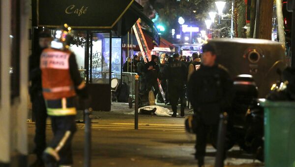 El lugar de uno de los ataques en París - Sputnik Mundo