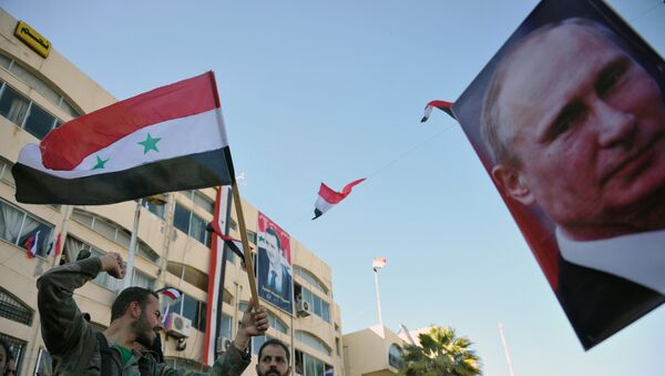Manifestación a favor de la operación rusa en Siria (archivo) - Sputnik Mundo