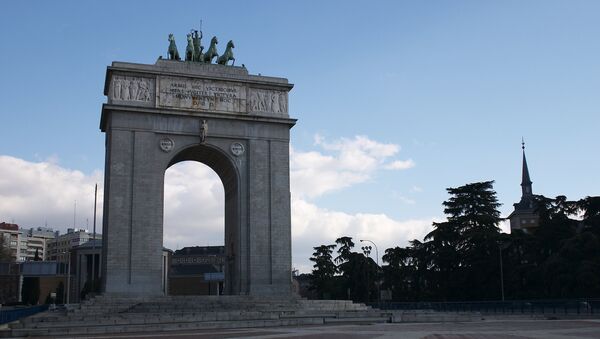 Arco de la Victoria en Madrid - Sputnik Mundo