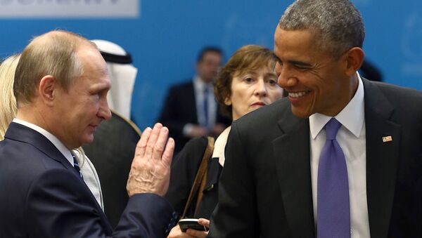 El presidente de Rusia Vladímir Putin y Barack Obama, el presidente de EEUU Barack Obama durante la sesión del G20 en Antalya, Turquía. El 16 de noviembre del 2015 - Sputnik Mundo