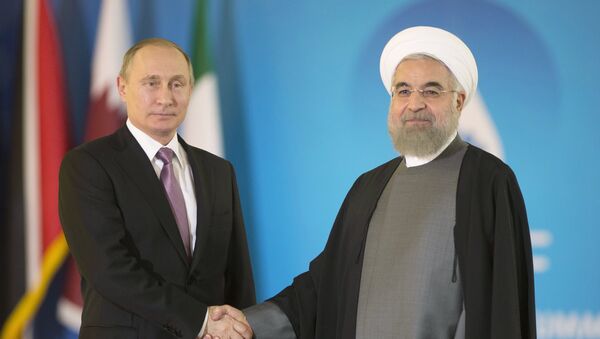 Vladímir Putin, presidente ruso, y Hasán Rohani, presidente iraní - Sputnik Mundo