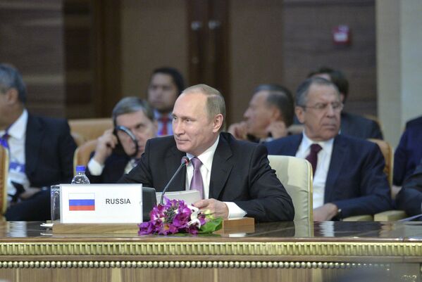 Visita de Vladímir Putin a Irán - Sputnik Mundo