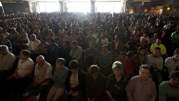 Migrantes de América Central en una iglesia de la Ciudad de México - Sputnik Mundo
