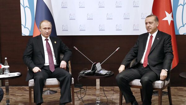 El presidente de Rusia, Vladímir Putin y el presidente de Turquía, Recep Tayyip Erdogan (archivo) - Sputnik Mundo