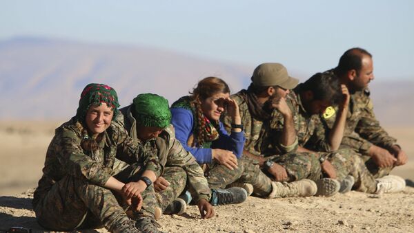 Militantes kurdos-sirios - Sputnik Mundo