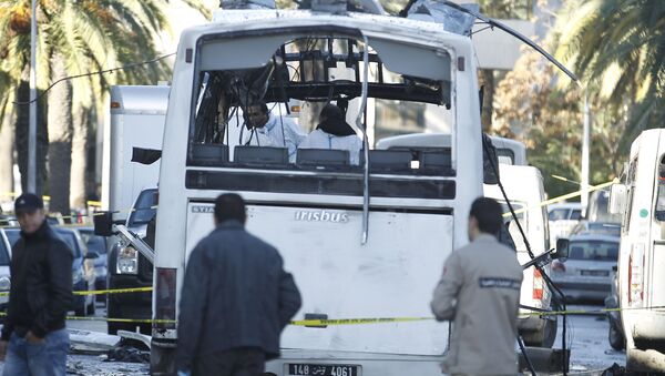 Estado Islámico reivindica explosión de autobús de guardia presidencial de Túnez - Sputnik Mundo