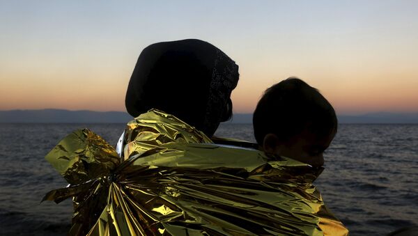 Refugiados afganos en la costa de la isla Lesbos, Grecia - Sputnik Mundo
