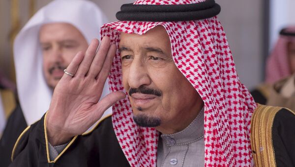In this Jan. 6, 2015, file image released by the Saudi Press Agency, Saudi King Salman gestures during a session at the Shura Council - Sputnik Mundo