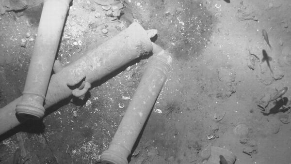 Artefactos encontrados entre los restos del galeón San José - Sputnik Mundo