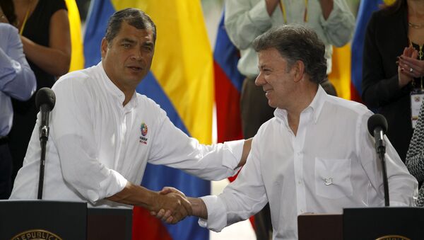 Presidente de Ecuador, Rafael Correa, y presidente de Colombia, Juan Manuel Santos - Sputnik Mundo