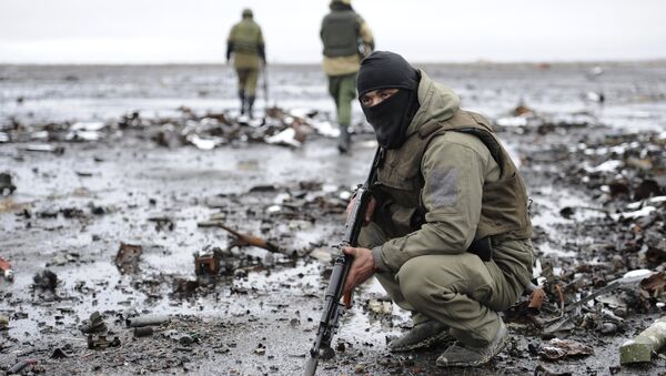 Milicianos de la RPD en el aeropuerto de Donetsk - Sputnik Mundo