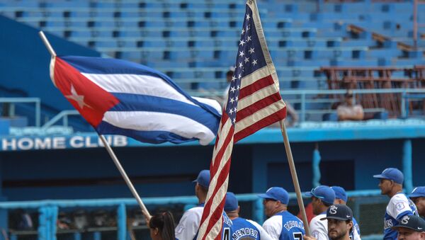 Un partido de béisbol entre los equipos de EEUU y Cuba en La habana - Sputnik Mundo